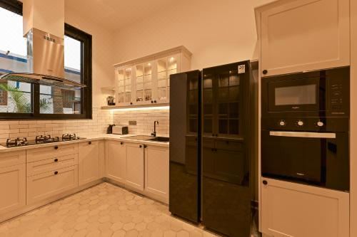 Casa De Roopa by Stay ALYF, Mandrem Villa