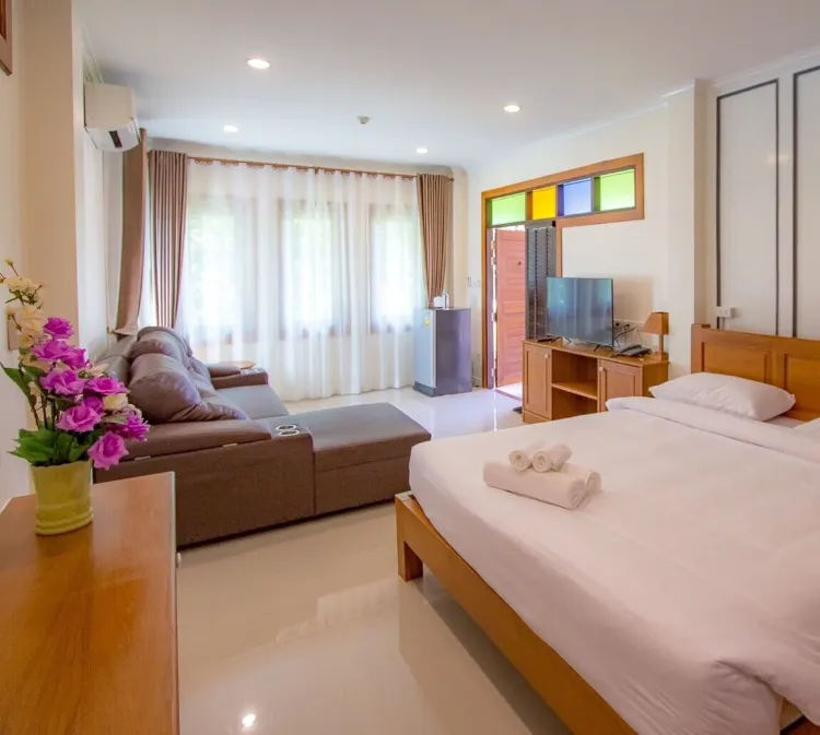 ห้องดีลักซ์ เตียงใหญ่ 1 เตียง