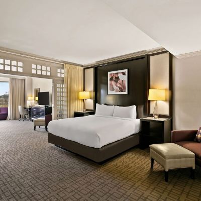 One Bedroom Ambassador Suite-King-Harbor View Royal Sonesta Harbor Court Baltimore Promo Code
