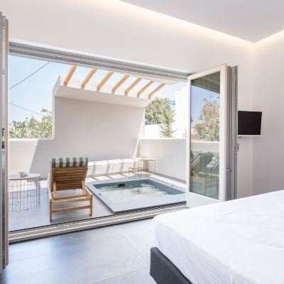 Gem Suite, Outdoor Hot Tub Aegean Gem Promo Code