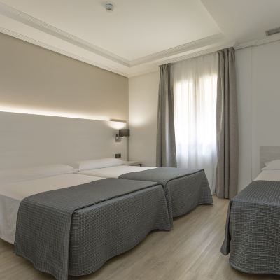 三人間（2名成人+1名小童） 加尼韋波塞爾酒店優惠