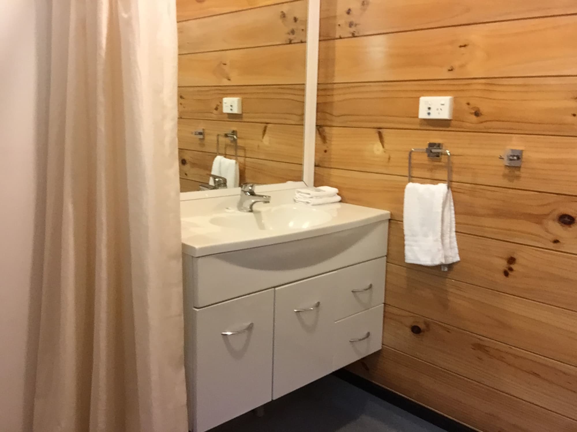 兩臥室汽車旅館