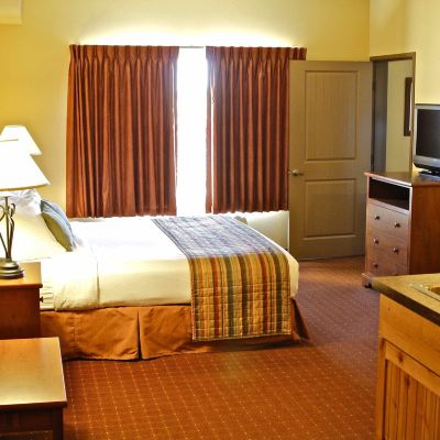 Family Suite with King Beds and Two Bunk Beds Arbuckle Lodge Gillette Promo Code