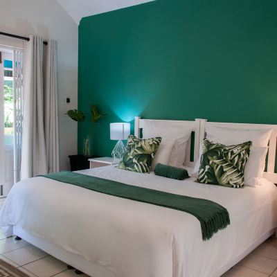 Sunflower Room Rustic Manor Bed and Breakfast Promo Code