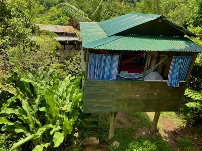 เล ปีทิต ปาราดิซ โรงแรมใน