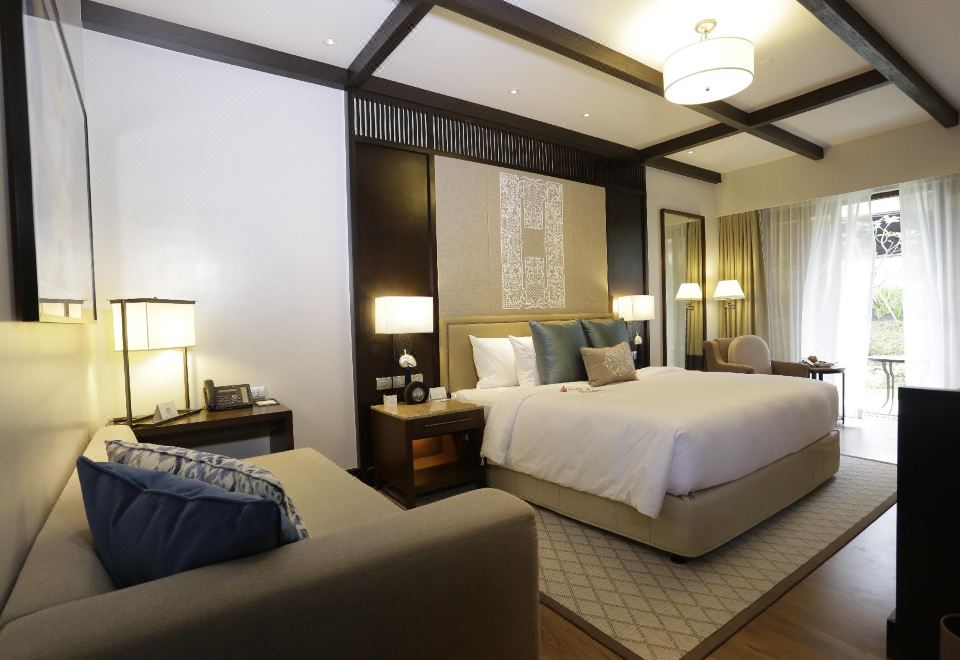 精致特大床套房