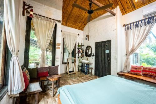 LIM's House Deluxe King Room