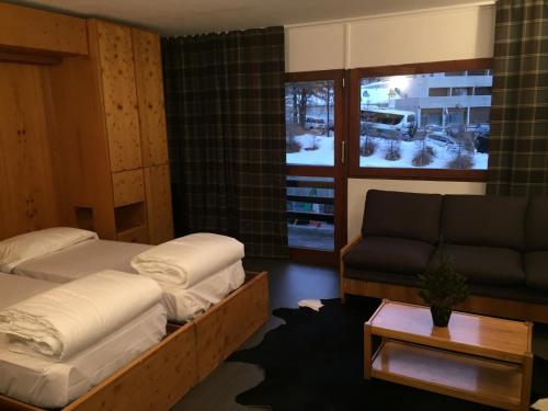 一卧室公寓（带阳台）