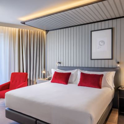 One-Bedroom King Suite Canopy by Hilton Madrid Castellana Promo Code