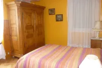 Geranium Apartment