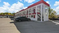 Red Arrow Inn & Suites, a Travelodge by Wyndham