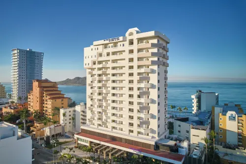 Sunvivia by Fiesta Americana Mazatlán