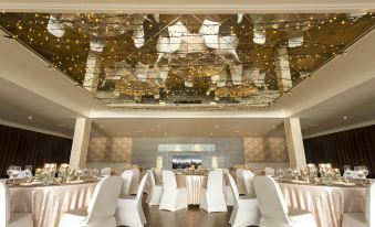 DoubleTree by Hilton Edinburgh - Queensferry Crossing - Housity