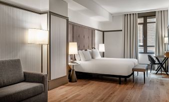AC Hotel Avenida de América by Marriott - Housity