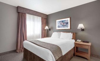 Hawthorn Suites by Wyndham Kent/Sea-Tac Airport