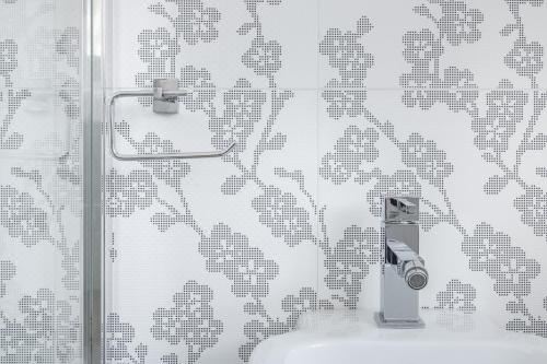 带私人外部浴室的双人房