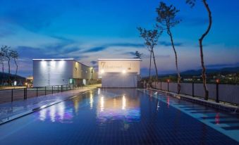 Gyeongju Seventh Avenue Pool Villa