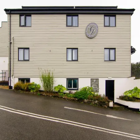 The Gissons Hotel