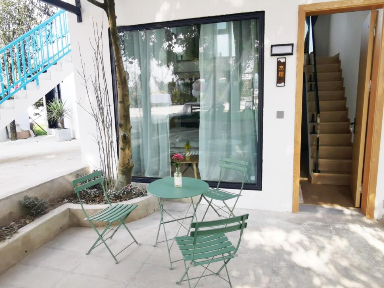 亲子山景家庭房