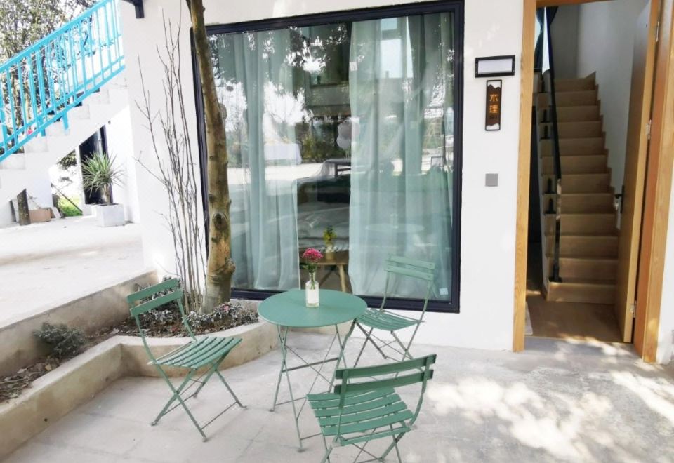 Yin Mountain Resorts QiongLaiFamily Friendly Family Room - Mountain-View