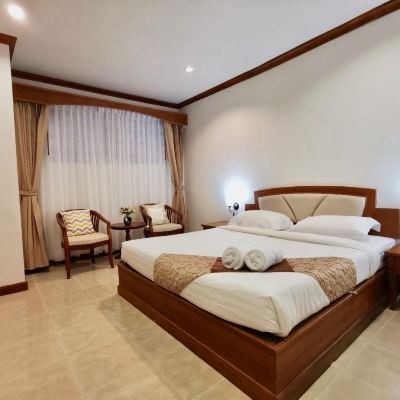Superior Room Charlie Place Hotel Promo Code