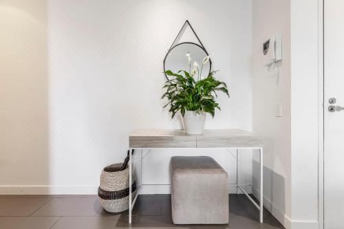 VAQUAY Imperial In Southbank Two-Bedroom Apartment