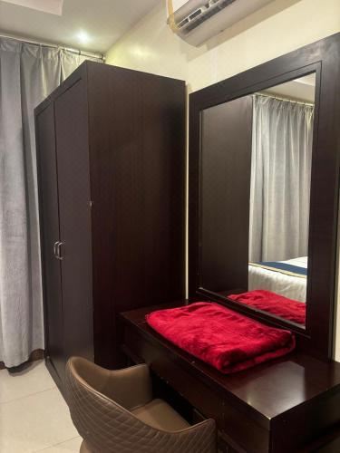 豪华特大床一室房