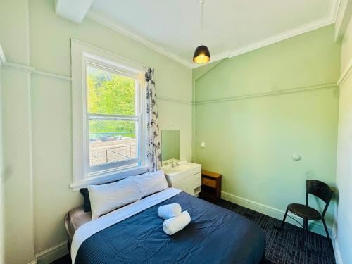 双人房（带公共浴室）