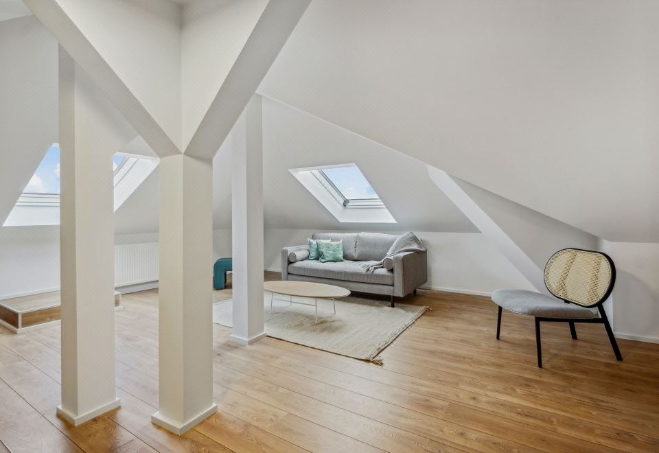 两卧室阁楼套房