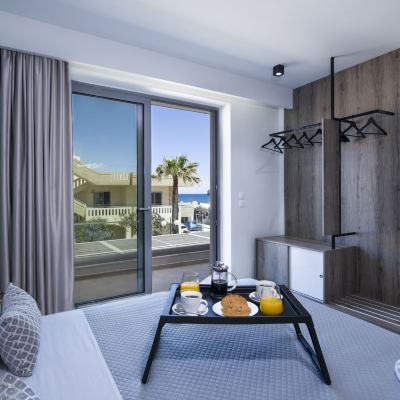 Deluxe Suite, Non Smoking, City View XSuites Promo Code