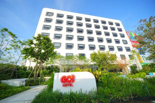 โรงแรมโก บ้านฉาง โรบินสัน ไลฟ์สไตล์