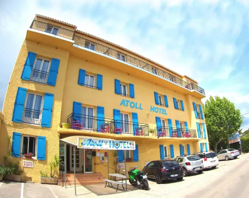 Atoll Hotel Restaurant