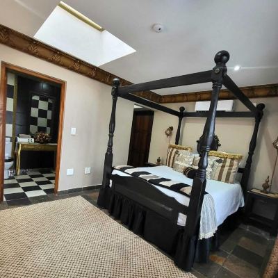 Royal Suite (with Bath & Shower) Excalibur Boutique Hotel Promo Code