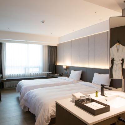 [2025 Shiwm Package Two]Deluxe Twin+Masksheet+2Fitness&Sauna 호텔 인터불고 엑스코 쿠폰