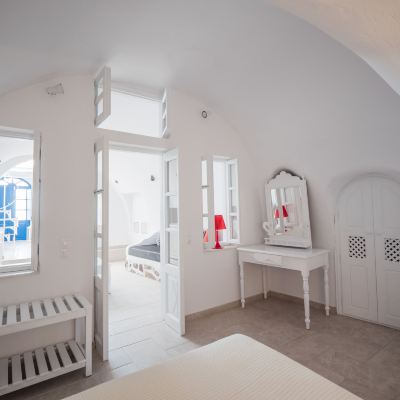Cave Suite With Outdoor Hot Tub-Annex Building Villa Lukas Promo Code