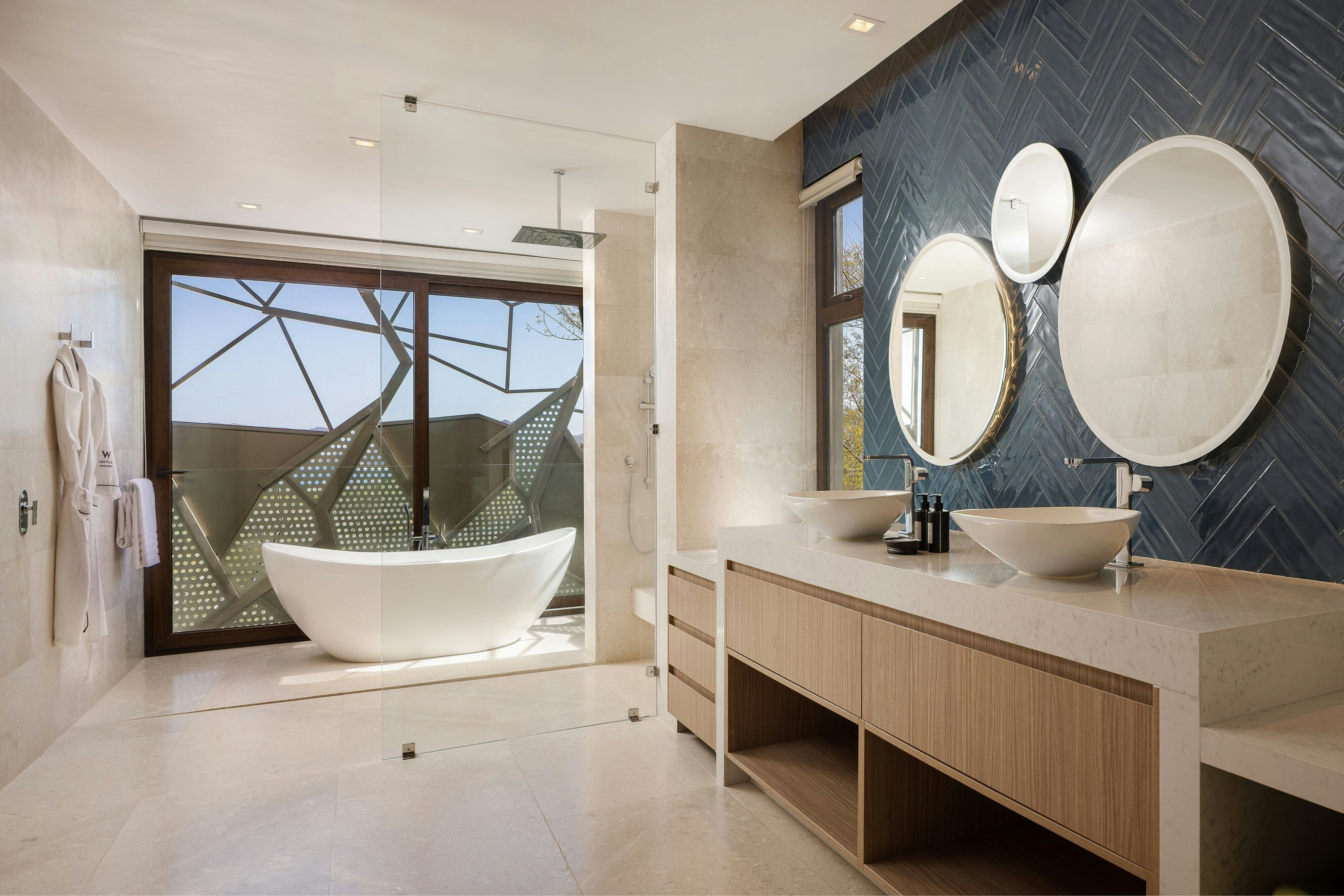 四臥室公寓，海景，私人泳池