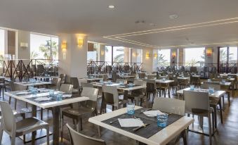 Las Palmeras Affiliated by FERGUS - Housity