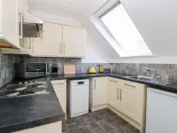 2 Rodgers Mews