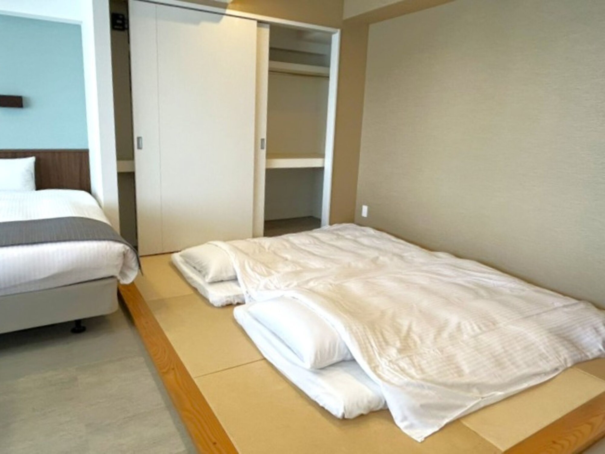 Sunset Resort Canphou高层公寓套房