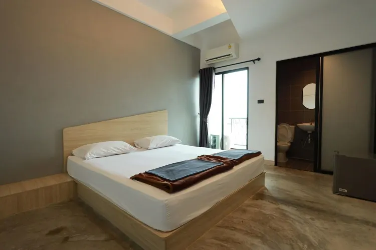 ห้องสแตนดาร์ด เตียงใหญ่ 1 เตียง