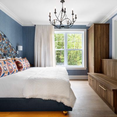 Junior Suite-Lake Side Manoir Hovey Promo Code