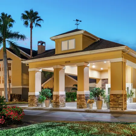 Homewood Suites by Hilton Fort Myers