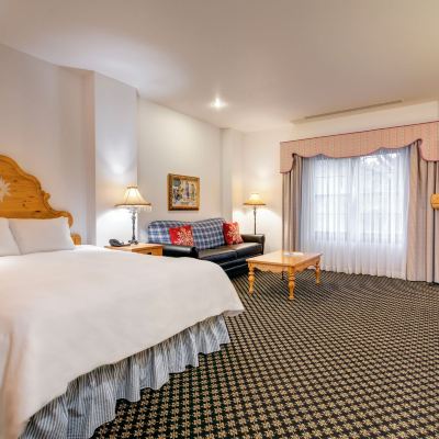 Grand Room, 1 Queen Bed with Sofa Bed (Mountain Grand Lodge) Boyne Mountain Resort Promo Code