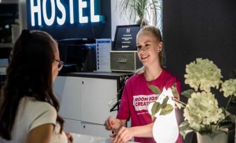 The Yard Hostel - Housity