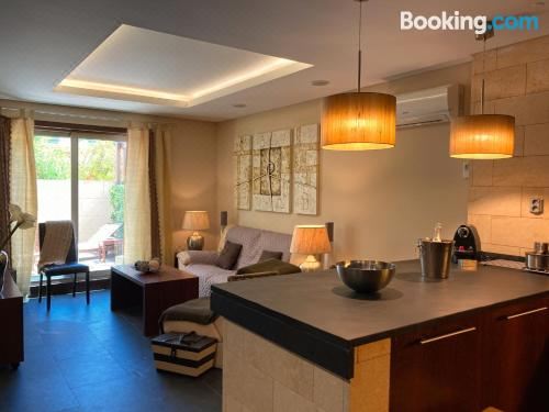 两卧室公寓 - 带露台