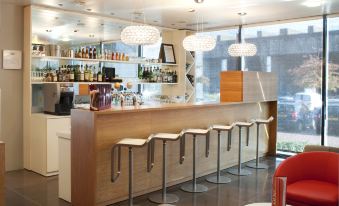 Holiday Inn Express New York City Chelsea, an IHG Hotel - Housity