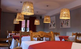 Hotel AA Beret by Silken - Housity