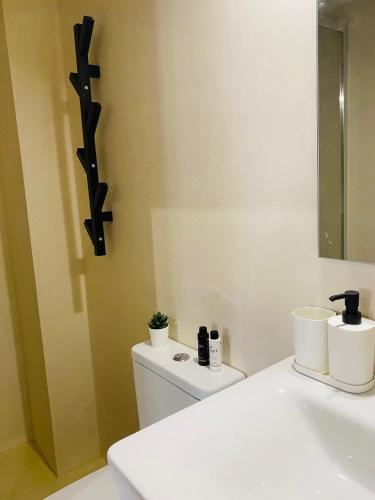 Homdwell Fine Living 1 One-Bedroom Apartment