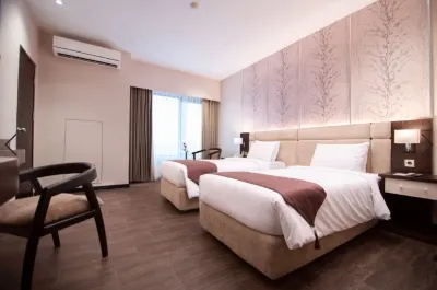 The Sun Hotel Sidoarjo Отели в г. 