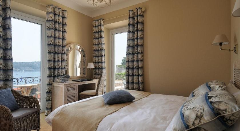 高级双人房 带海景